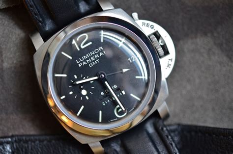 panerai 233 vs 312|Understanding A Classic: The Panerai PAM0233, An Icon Among .